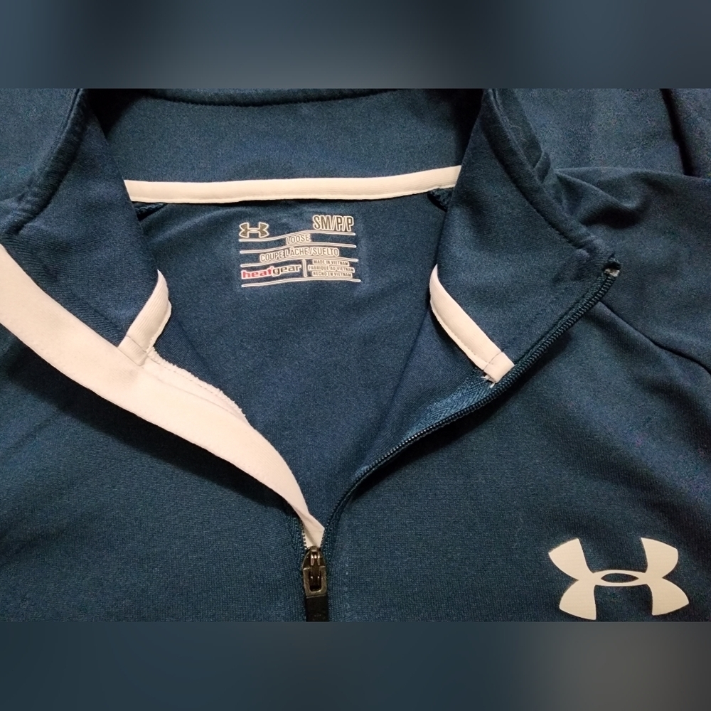Under Armour Quarter Zip Shirt​ - Picture 2 of 3